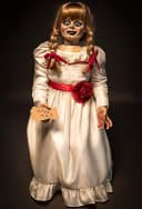 Close Up Actionfigur The Conjuring Annabelle Puppe Replica 100 cm Bild 5