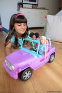 Barbie Jeep Convertible Lila mit beweglichen Rädern Bild 1