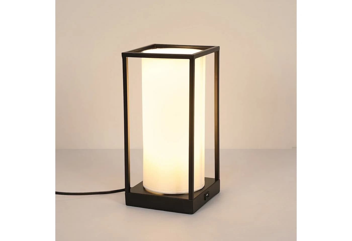 Riserva Schreibtischlampe Schwarz/Weiß mit Touch-Dimmer und Stoffschirm
