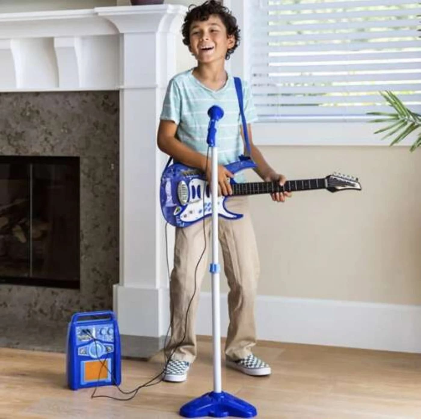 KRUZZEL Spiel-Gitarre Kinder Musikspielzeug Set Gitarre mit Verstärker Mikrofon Blau - Bild 5