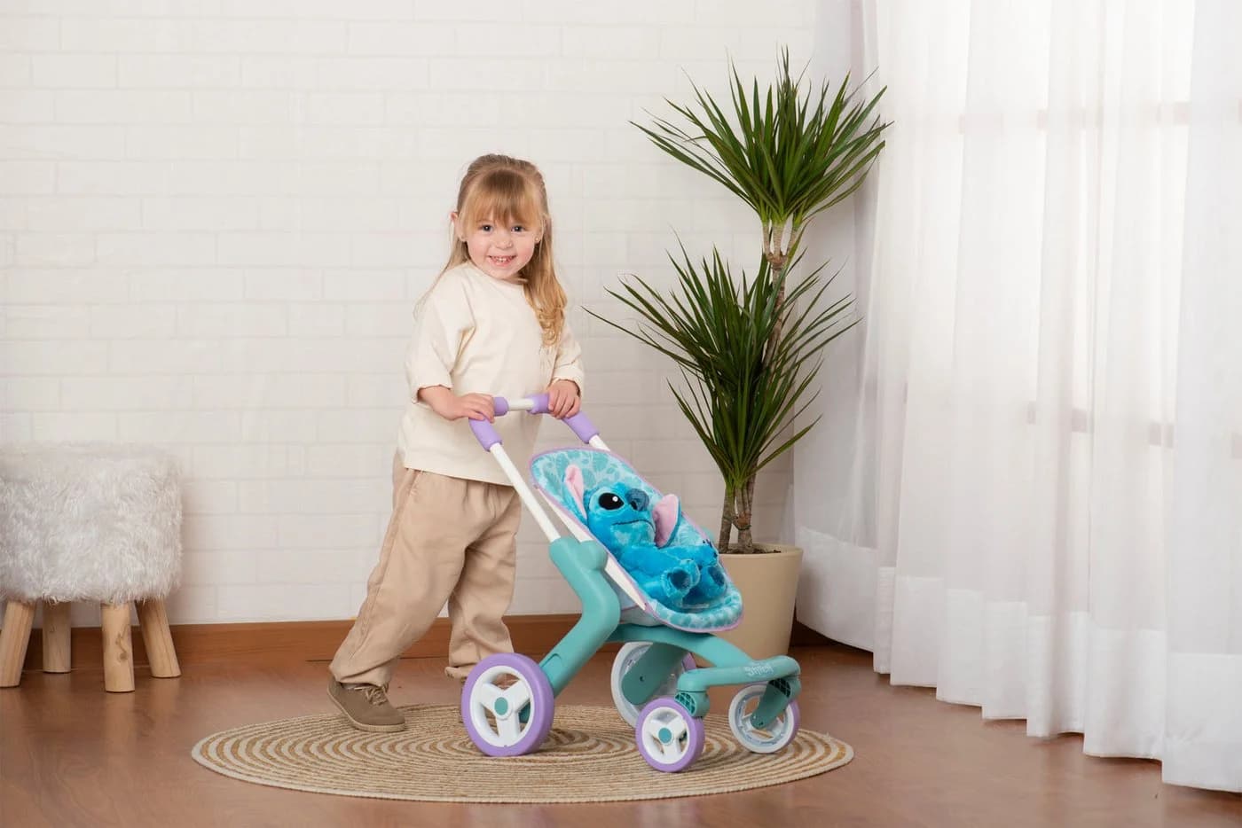 Smoby Puppenbuggy Stitch Blau mit 25cm Plüschfigur