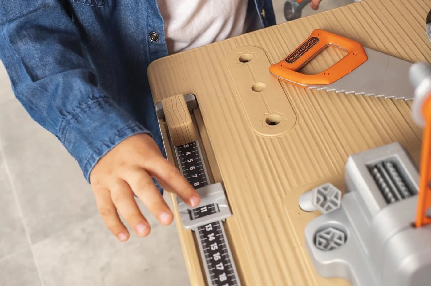 Smoby Black+Decker Mega Werkbank Center Schwarz/Orange Spielzeug - Bild 3