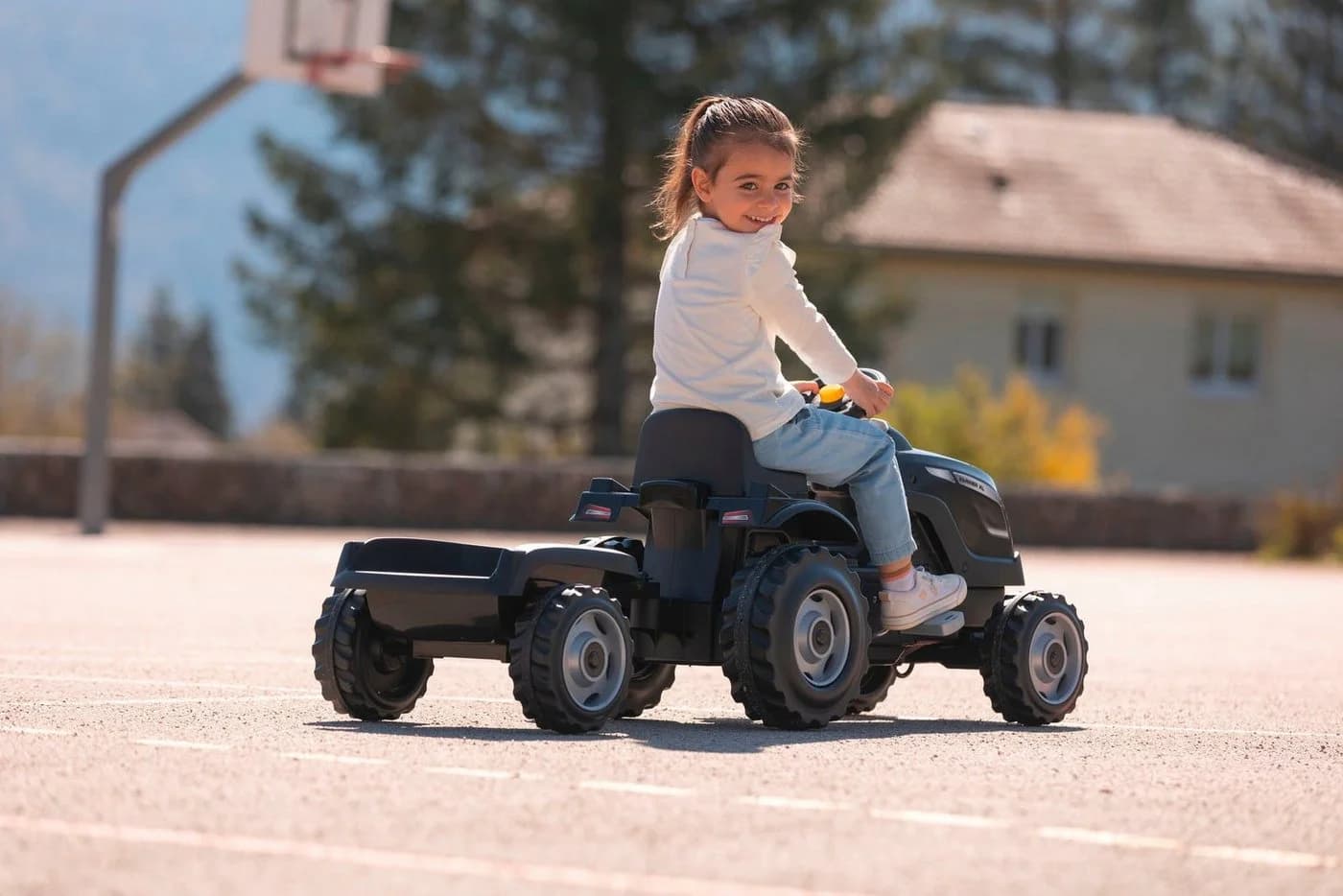 Smoby Trettraktor Farmer XL Schwarz mit Anhänger - Bild 4