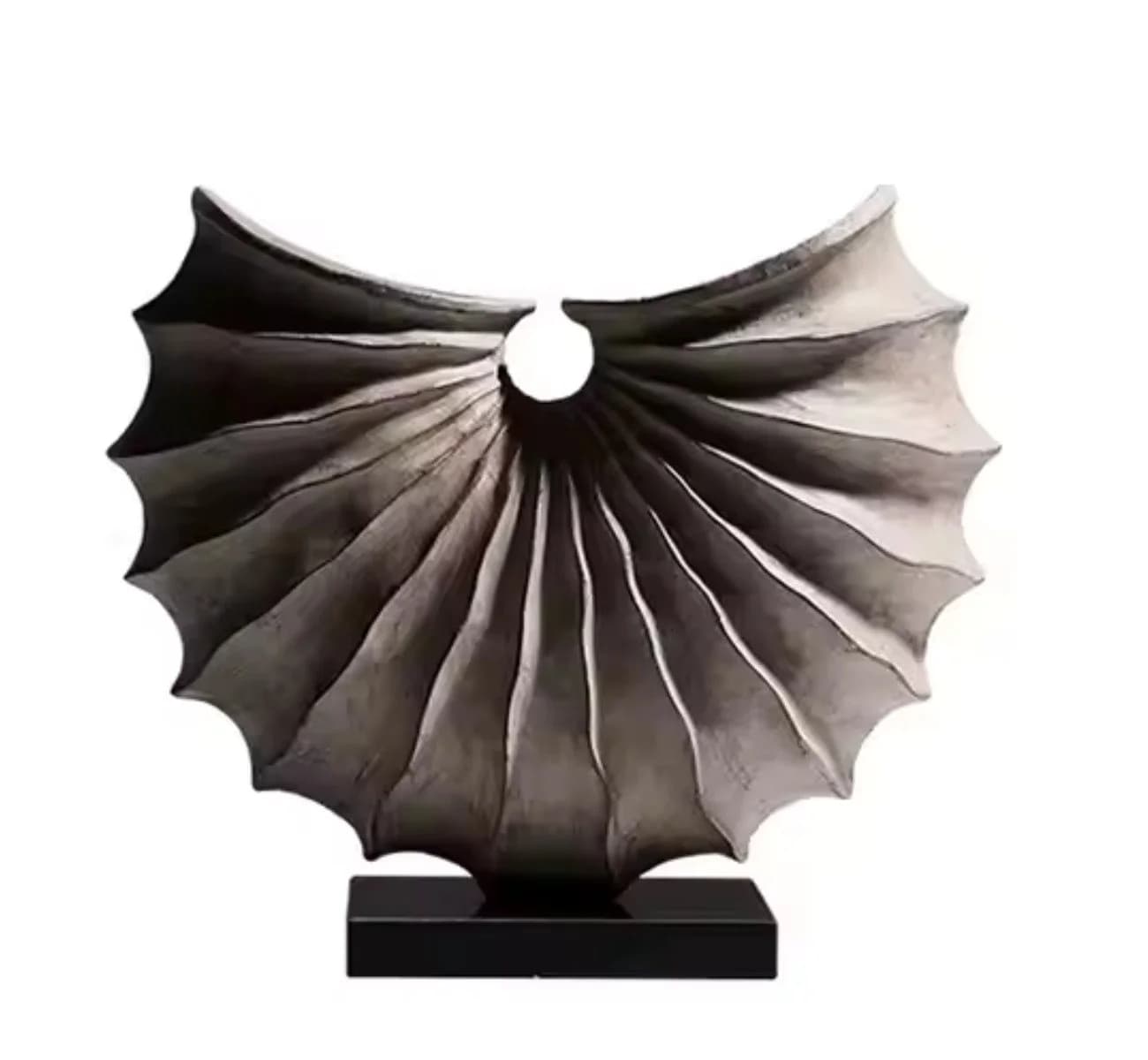 Quality Elegance Geometrische Muschel-Skulptur aus Resin 30x28 cm - Bild 3