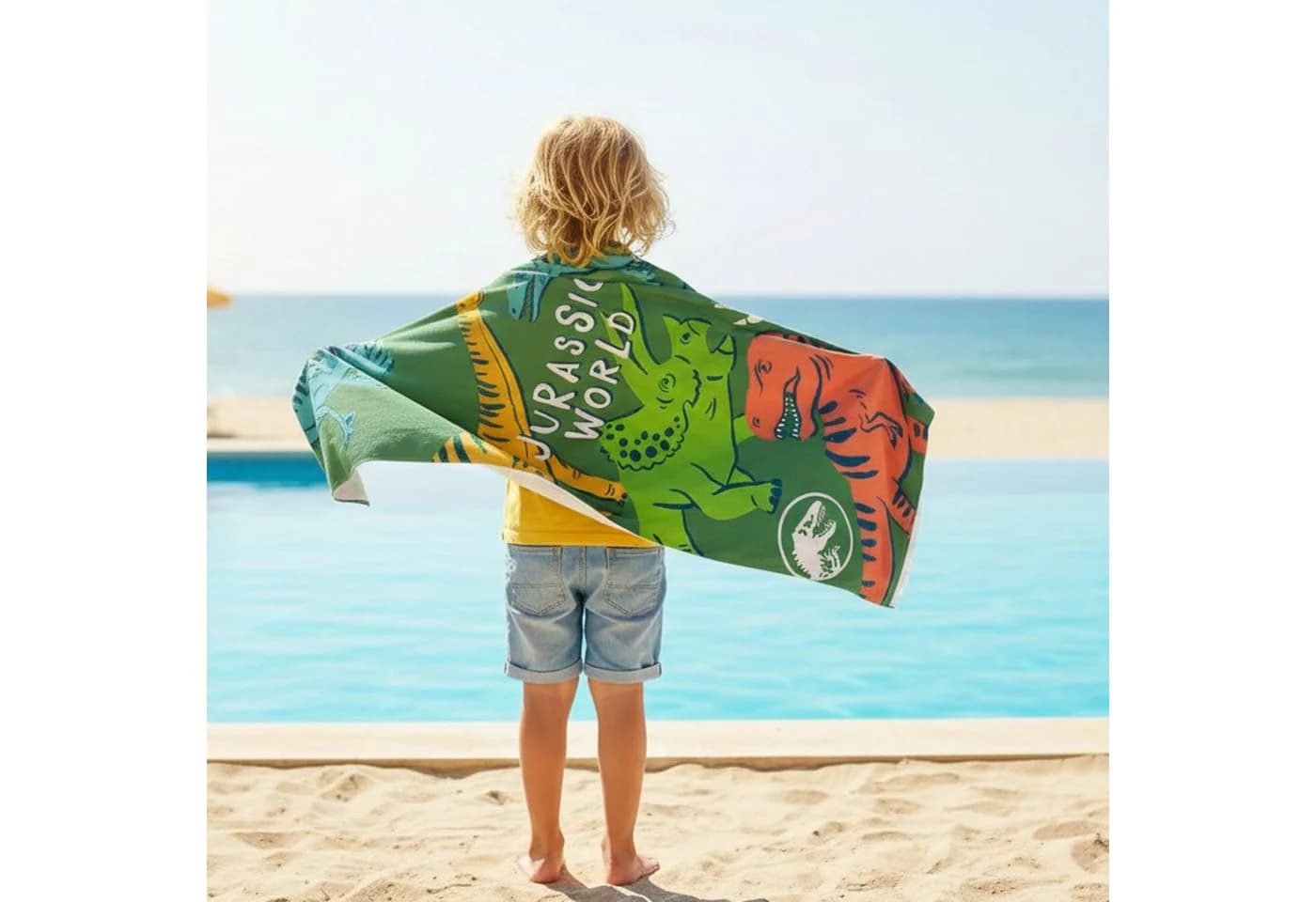 MTOnlinehandel Badetuch Jurassic World 70x120 cm Baumwolle Bunt