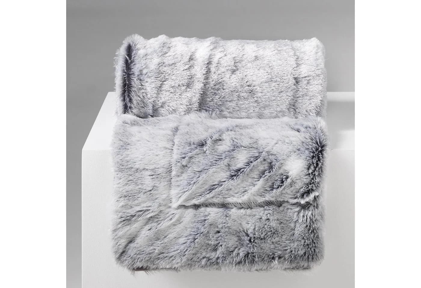 Douceur d'intérieur ANTARTIC Tagesdecke Grau 125x150 cm