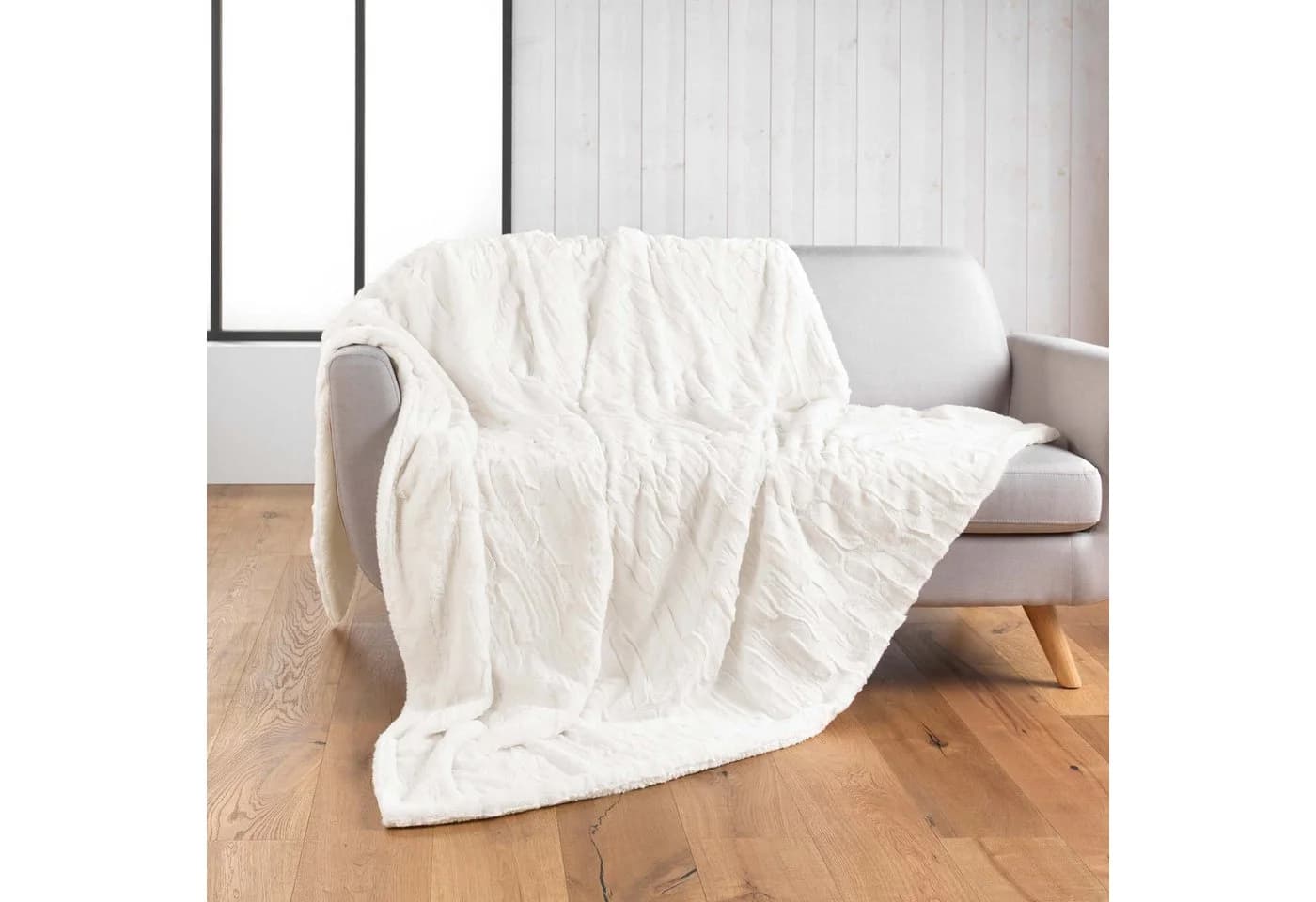 Douceur d'intérieur Wohndecke Plüschdecke aus Kunstfell NATURAL Beige