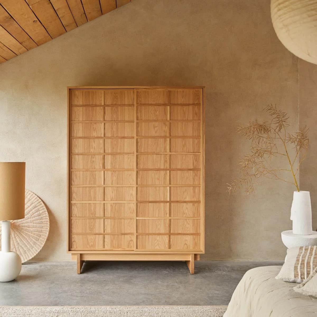 Tikamoon Schrank Miu aus Eiche - Zen-Design mit Schiebetüren