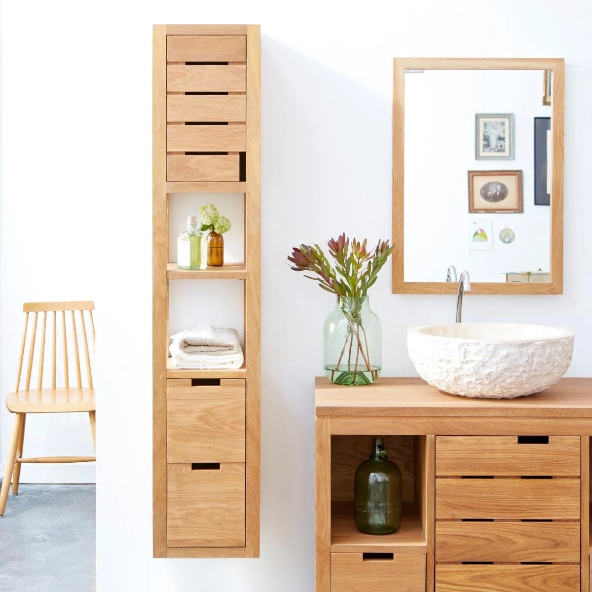 Tikamoon Hochschrank Eiche 30 cm Wandbefestigung Massivholz