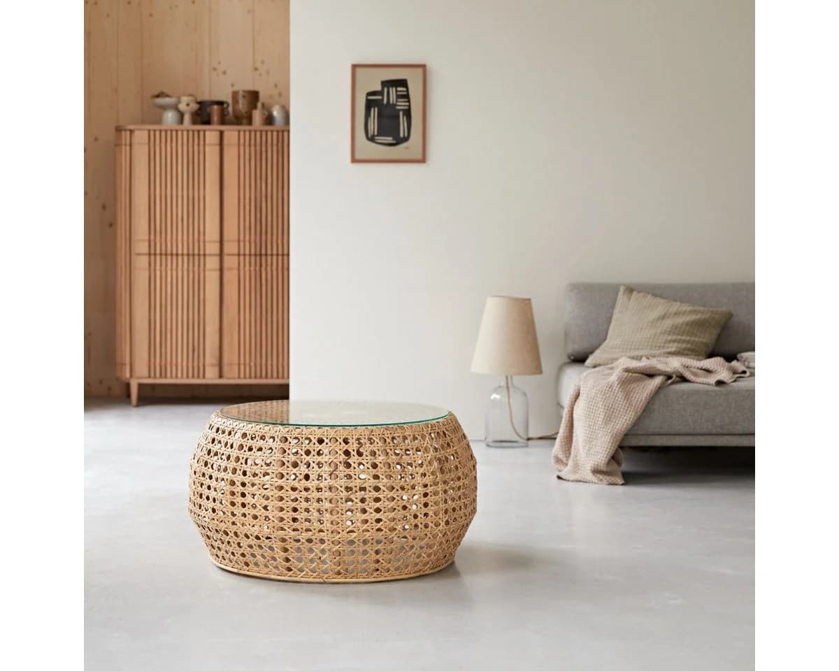 Tikamoon Couchtisch Esther aus Rattan mit Glasplatte