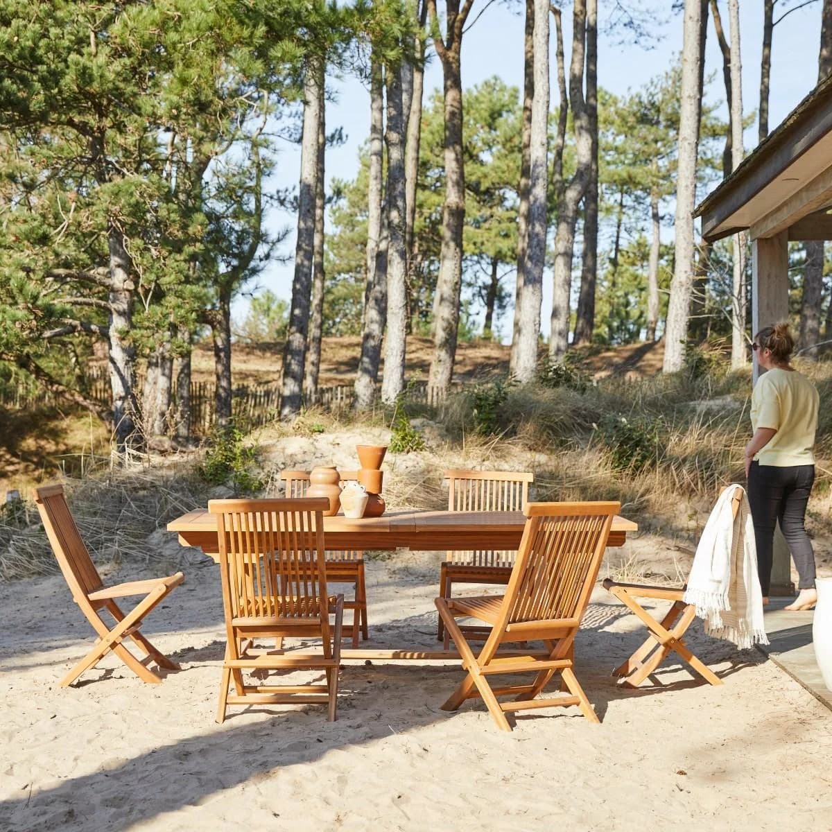 Tikamoon Capri 6 Rechteckige Outdoor-Sitzgruppe Akazienholz Braun