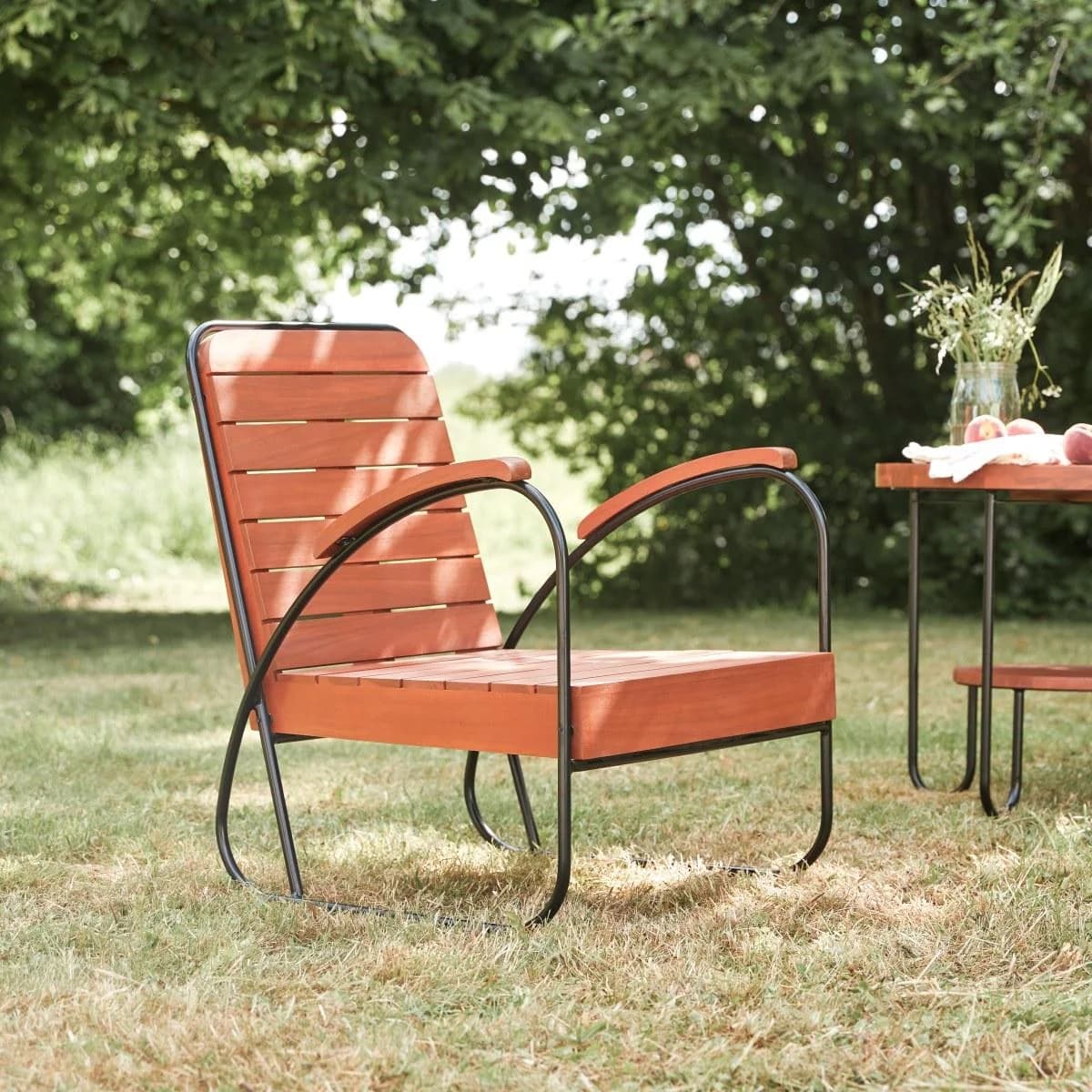 Tikamoon Outdoor-Sessel Key Wood Akazienholz Braun