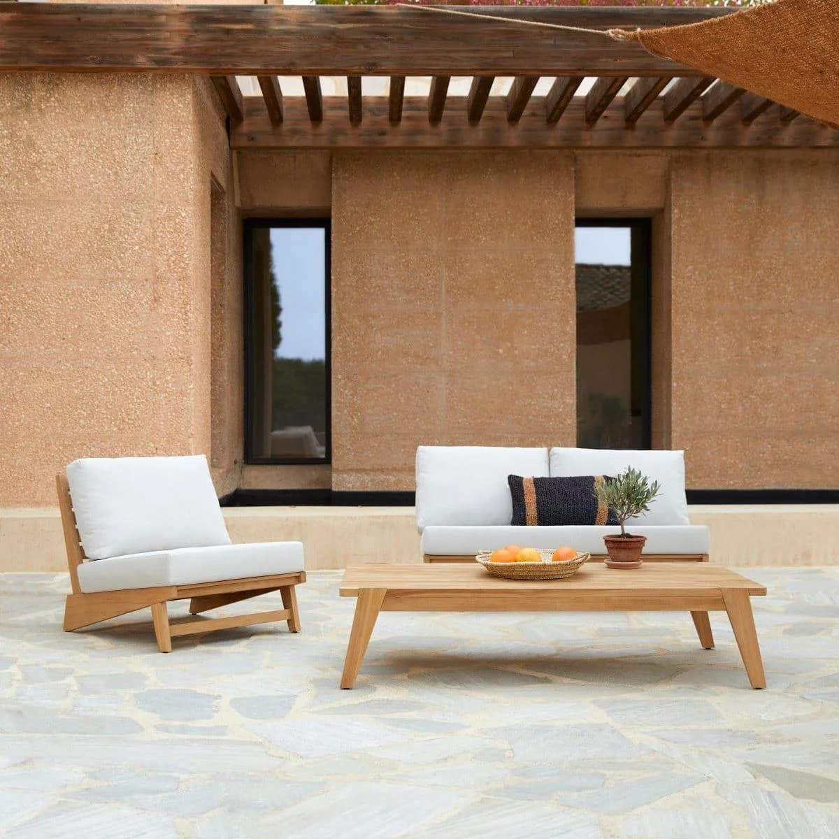 Tikamoon 3-Sitzer-Gartenlounge Olia Teakholz Weiß