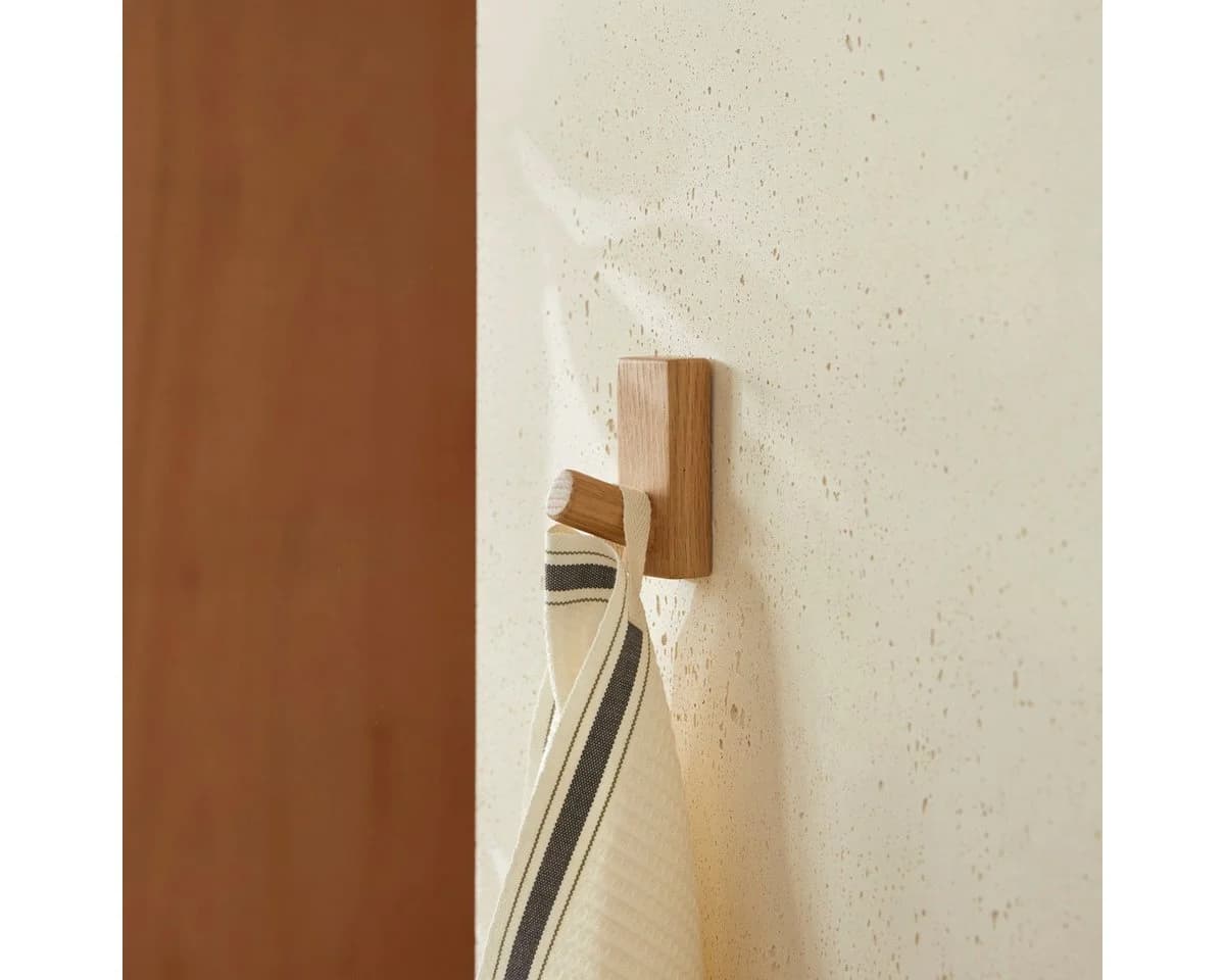 Tikamoon Handtuchhalter Eda aus massivem Eichenholz beige - Bild 3
