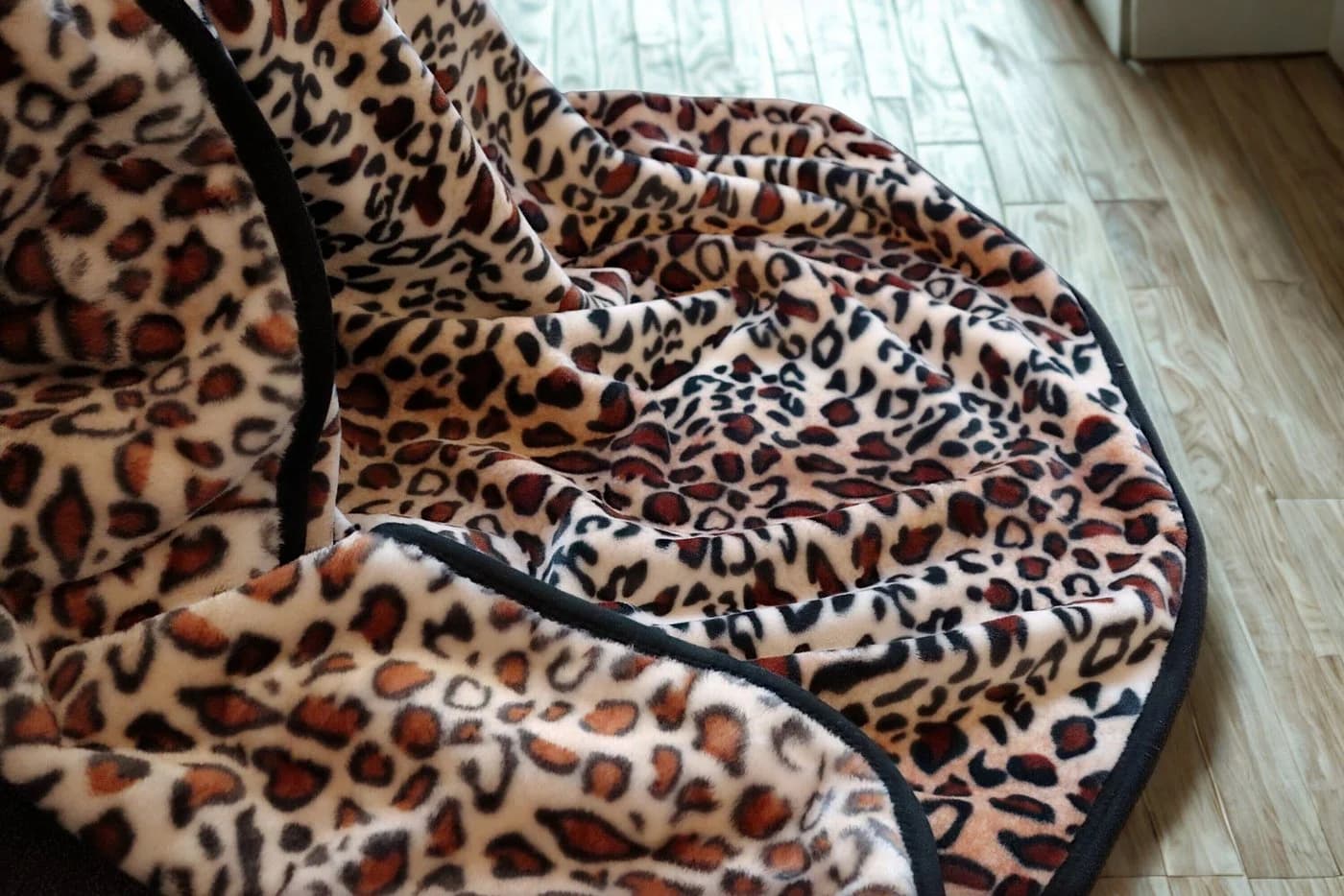 Biederlack Wohndecke Deluxe Leopardenmuster 150x220 cm - Bild 4