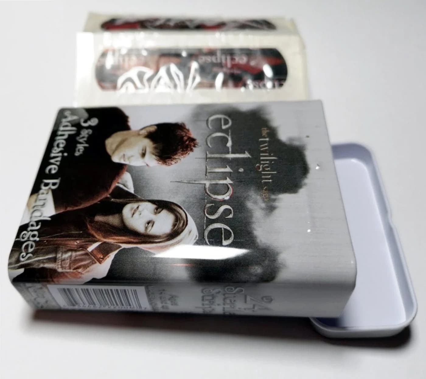 NECA Spardose Twilight Bella & Jacob 24 Aufkleber Metall Dose