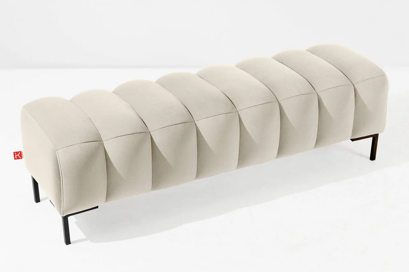 KONSIMO® Polsterbank PECCO mit Metallbeinen und Veloursbezug