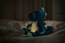 Steiff Kuscheltier Light at Night Spott Stegosaurus Nachtlicht Blau/Grau Bild 4
