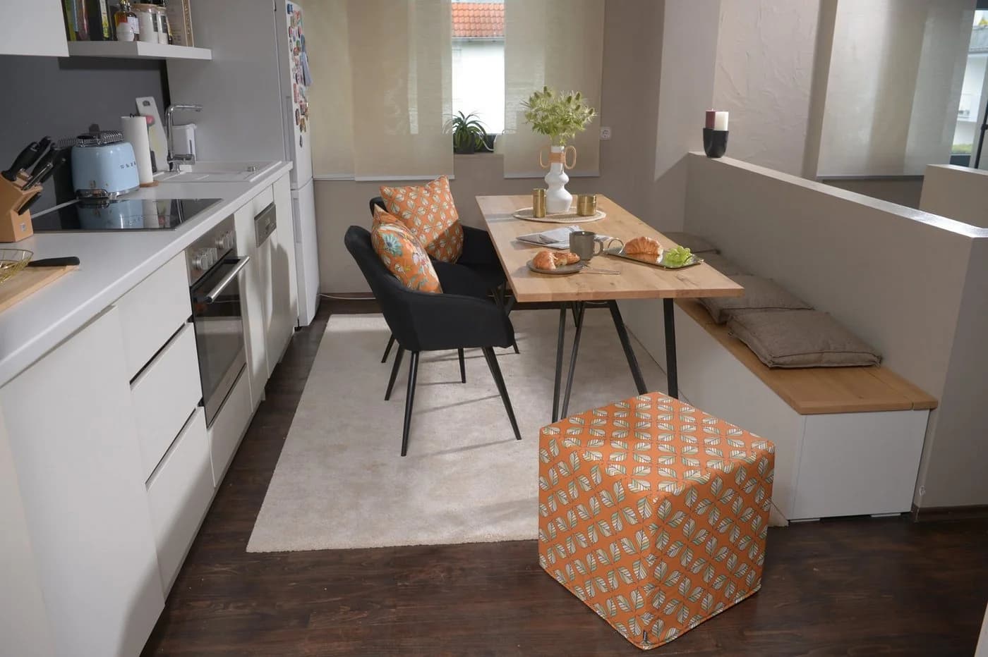 Hocker im britischen, botanischen Stil in camel und terra - Bild 3