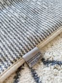 ADOB Badematte Premium 140x70 cm Weiß-Grau Baumwolle Bild 3