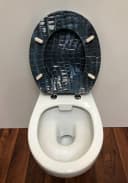 ADOB WC-Sitz Leder Oval Schwarz/Blau Schlangenhaut Hochglanz Bild 5