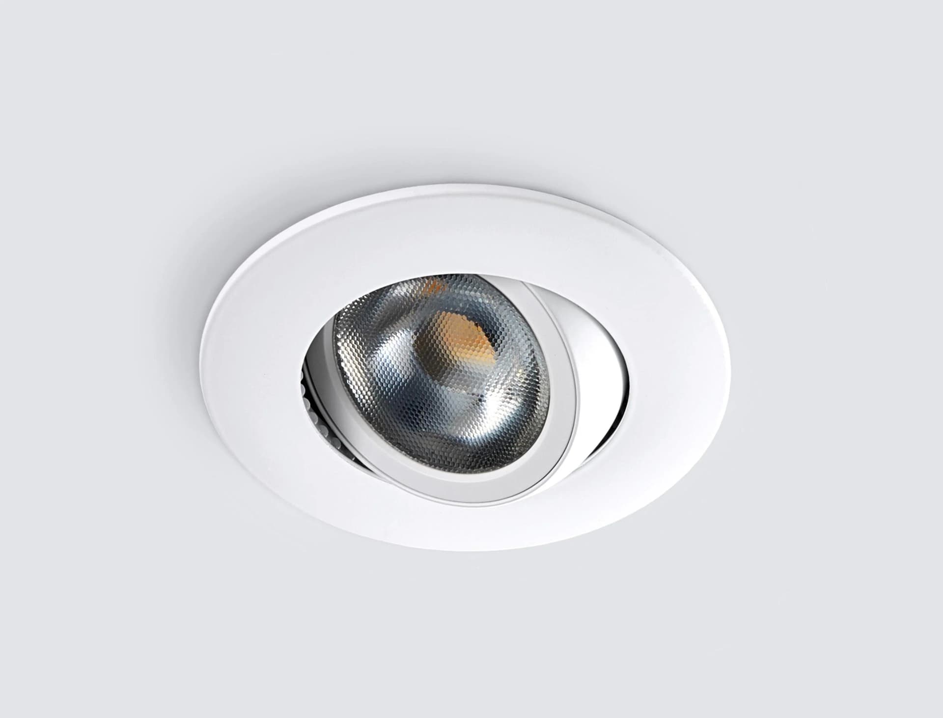 Heitronic LED-Deckeneinbaustrahler DL8002 schwenkbar 38°