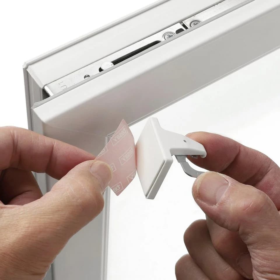 GARDINIA Sichtschutzbefestigung Klebeträger-Set für Aluminium-Jalousien Weiß