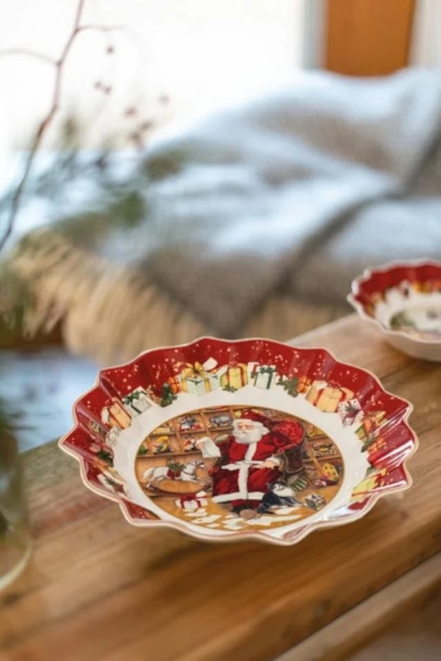 Villeroy & Boch Toy's Fantasy Schale groß, Santa liest Wunschzettel - Bild 3