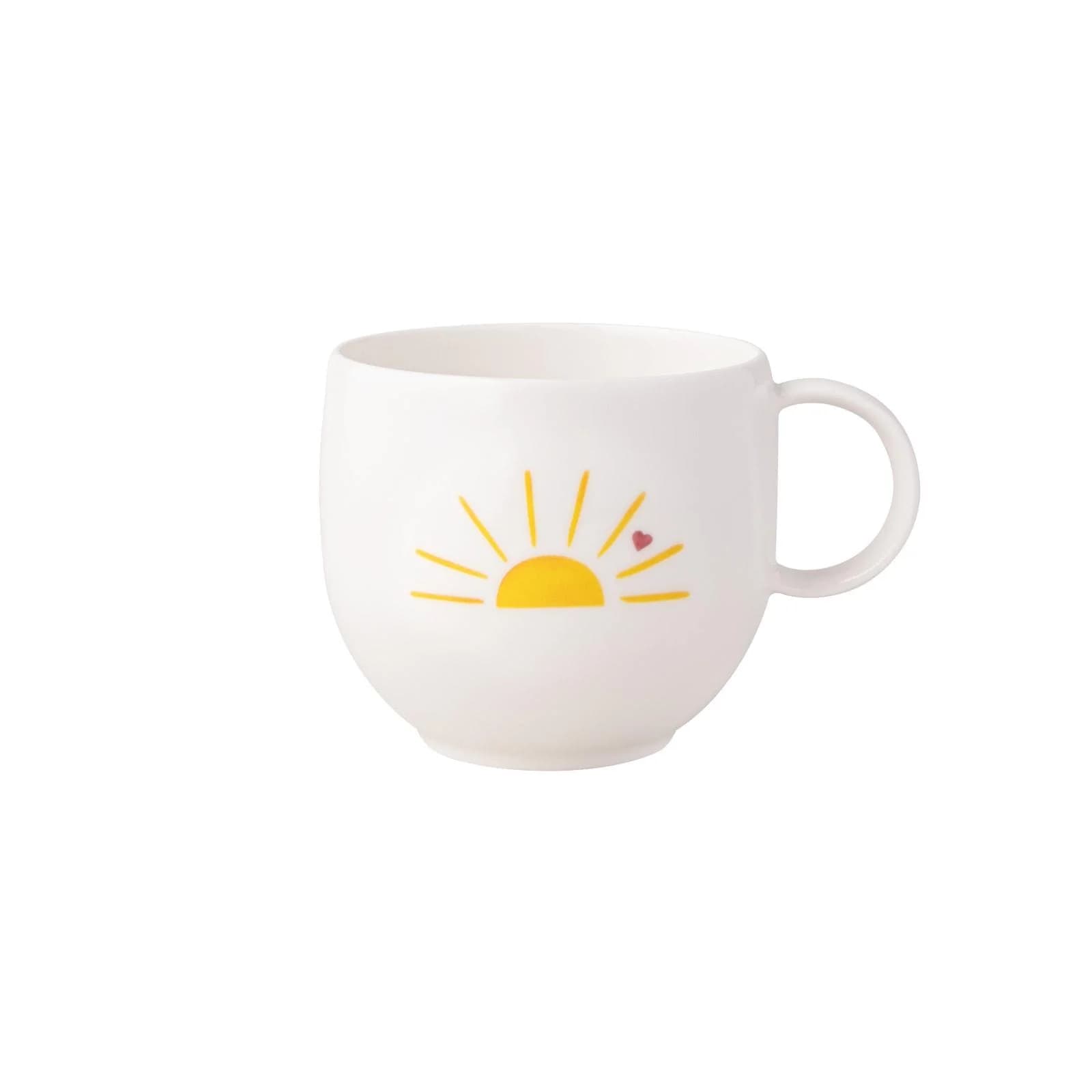 Weißer Keramik-Kaffeebecher im Stil 'With Love'
