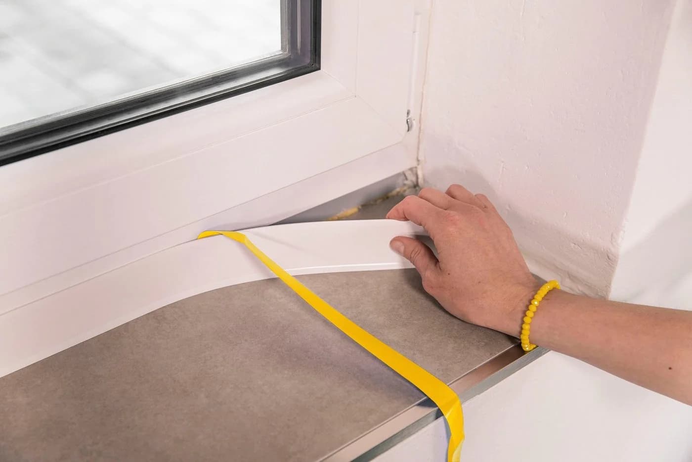 SCHELLENBERG PVC Zierleiste Selbstklebend Weiß - Bild 3