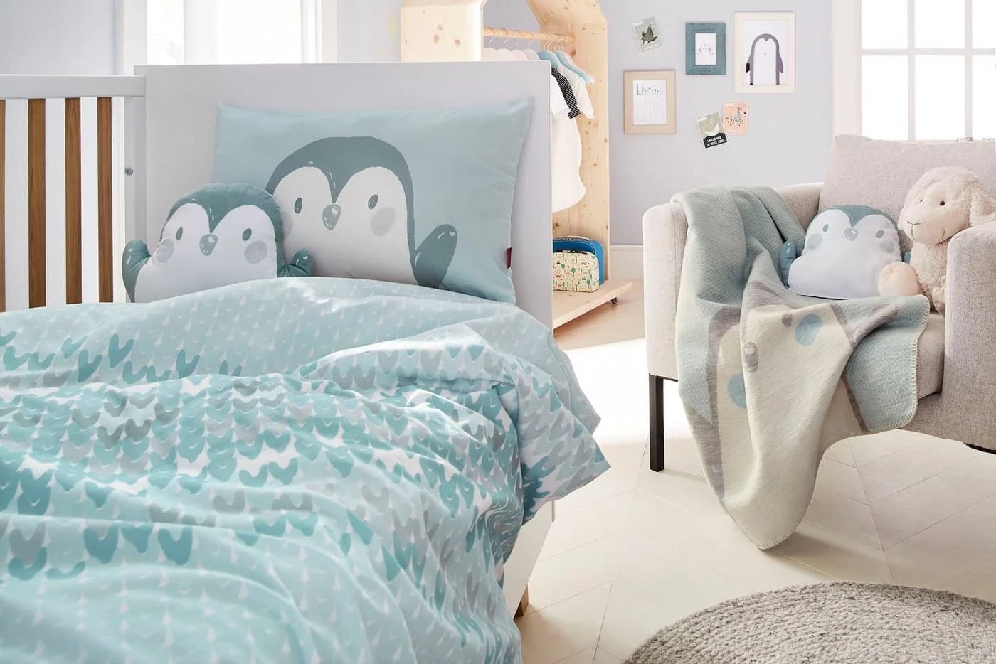 s.Oliver Junior Babybettwäsche Pinguin Satin 100% Baumwolle Mint Grau