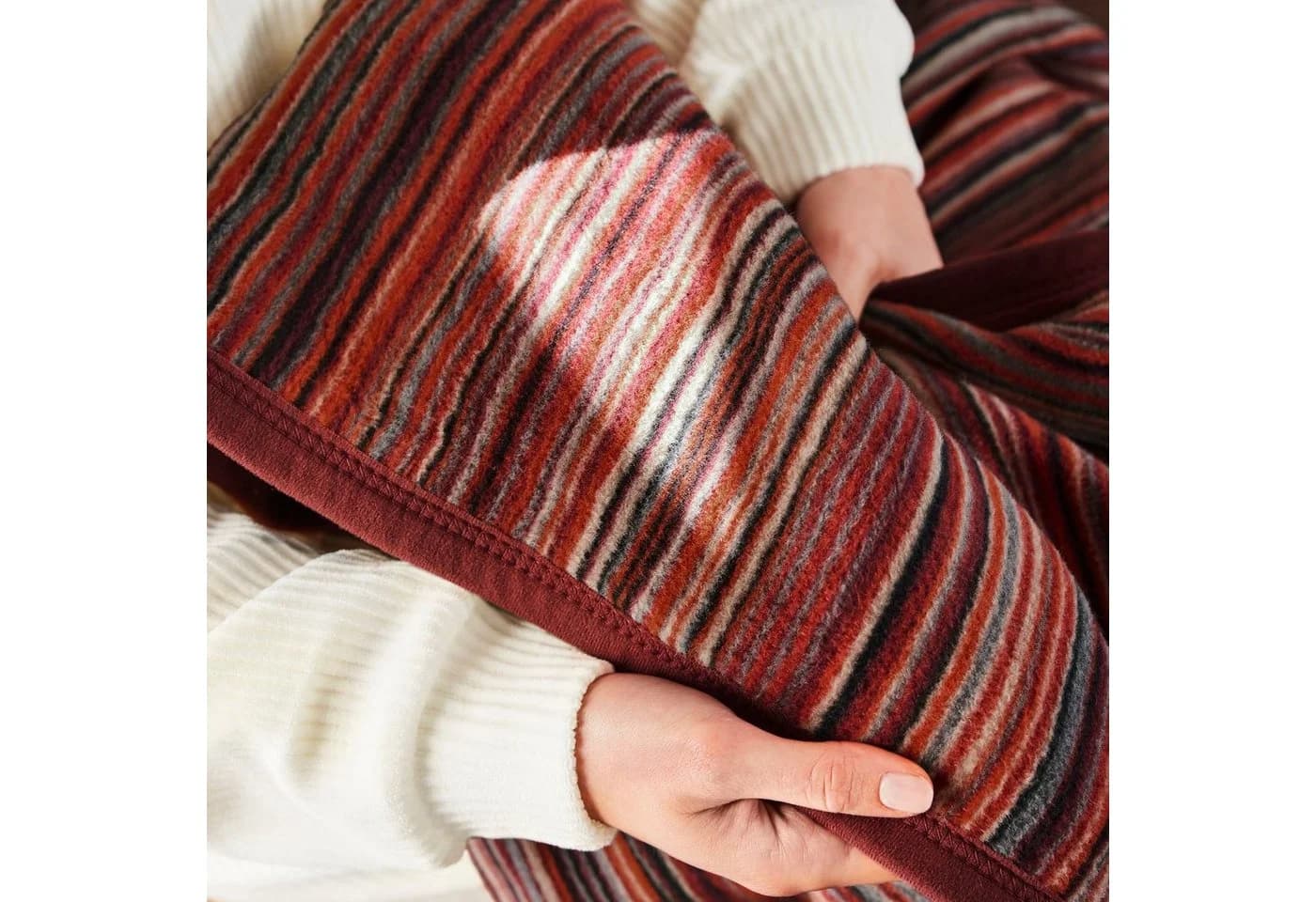 IBENA Wohndecke Malang Jacquard Rot/Grau Made in Europe - Bild 3
