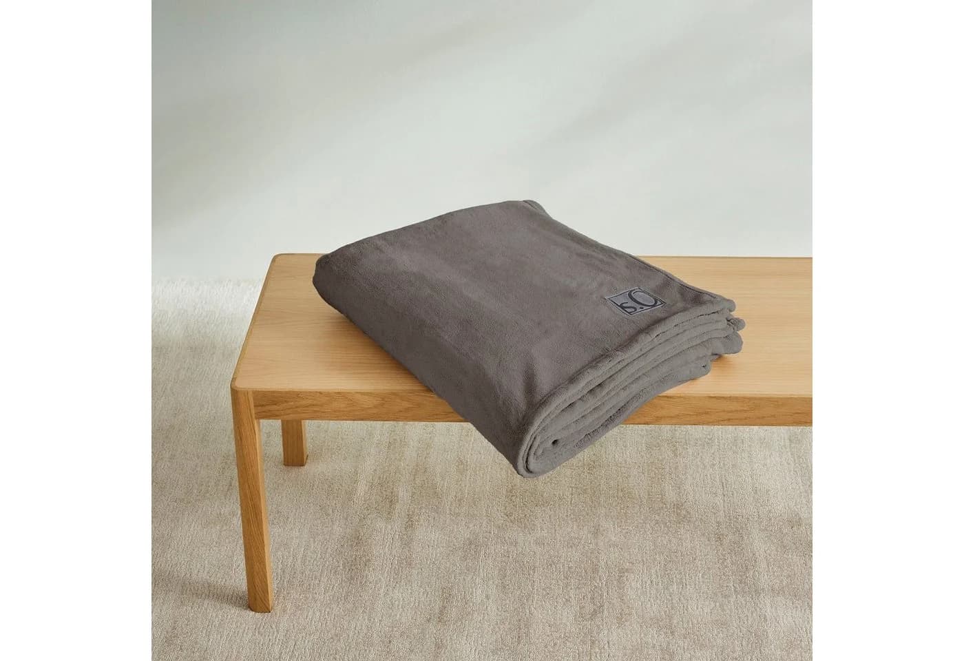 s.Oliver Wohndecke Kuschelsoft Grau Unifarben Polyester - Bild 3