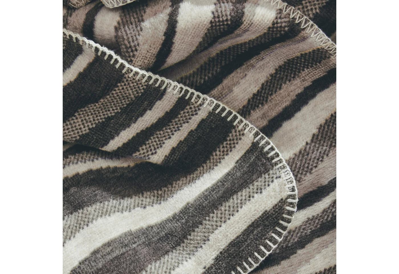 IBENA Wohndecke Savannah stilisiertes Zebramuster Beige Braun - Bild 4