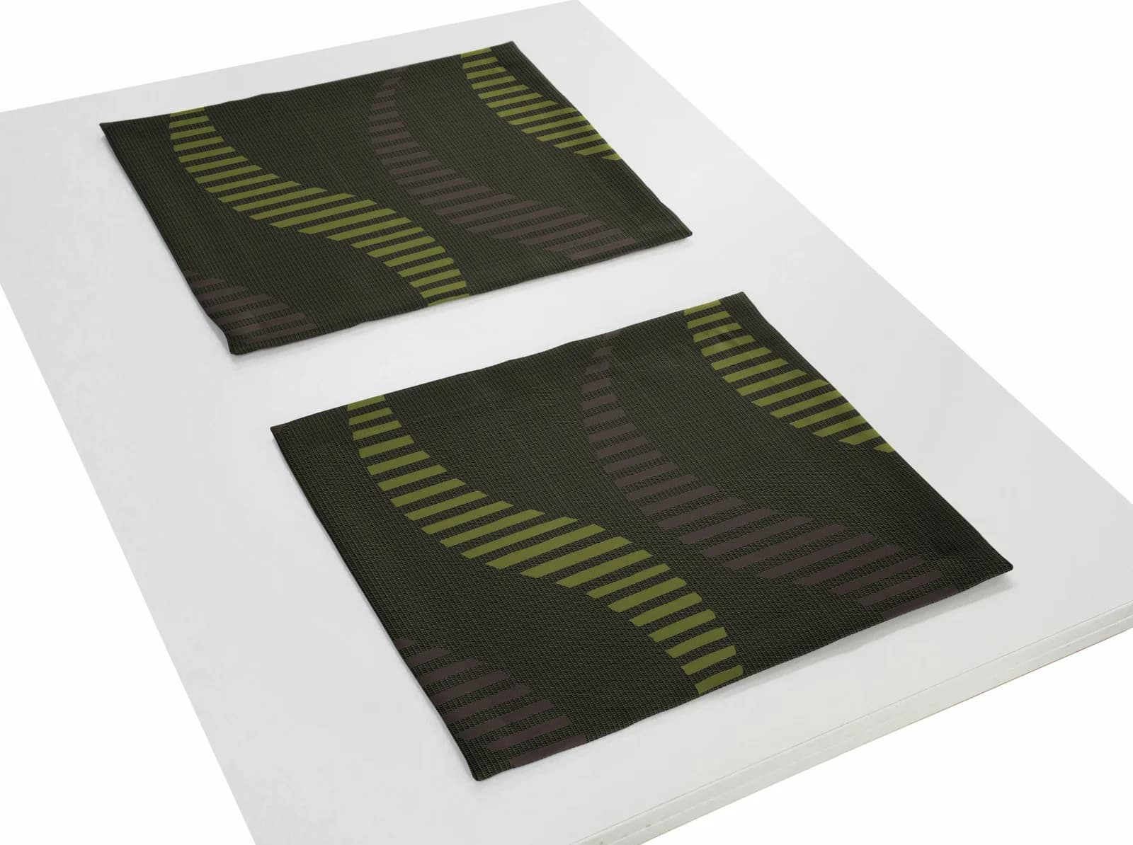 WIRTH Platzset LUPARA Grün 2er Pack Jacquardmuster