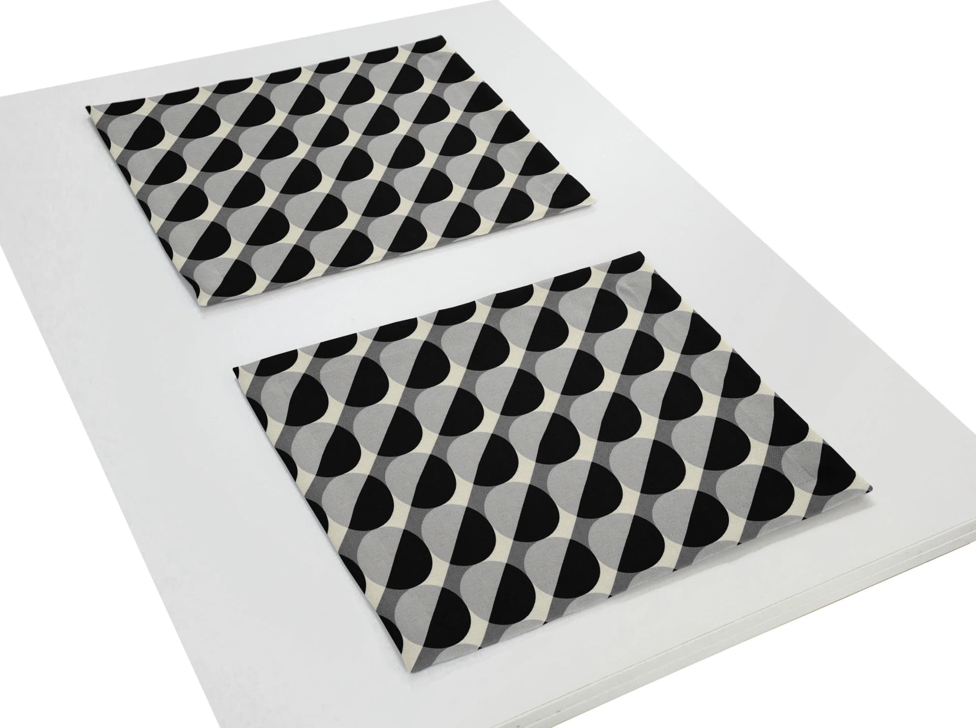 Platzset ADAM Circles Gr. 2 grau - 100% Bio-Baumwolle