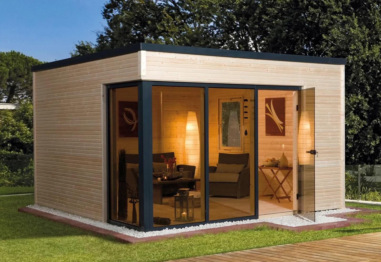 Elegantes Gartenhaus aus Massivholz, Aluminium und Echtglas