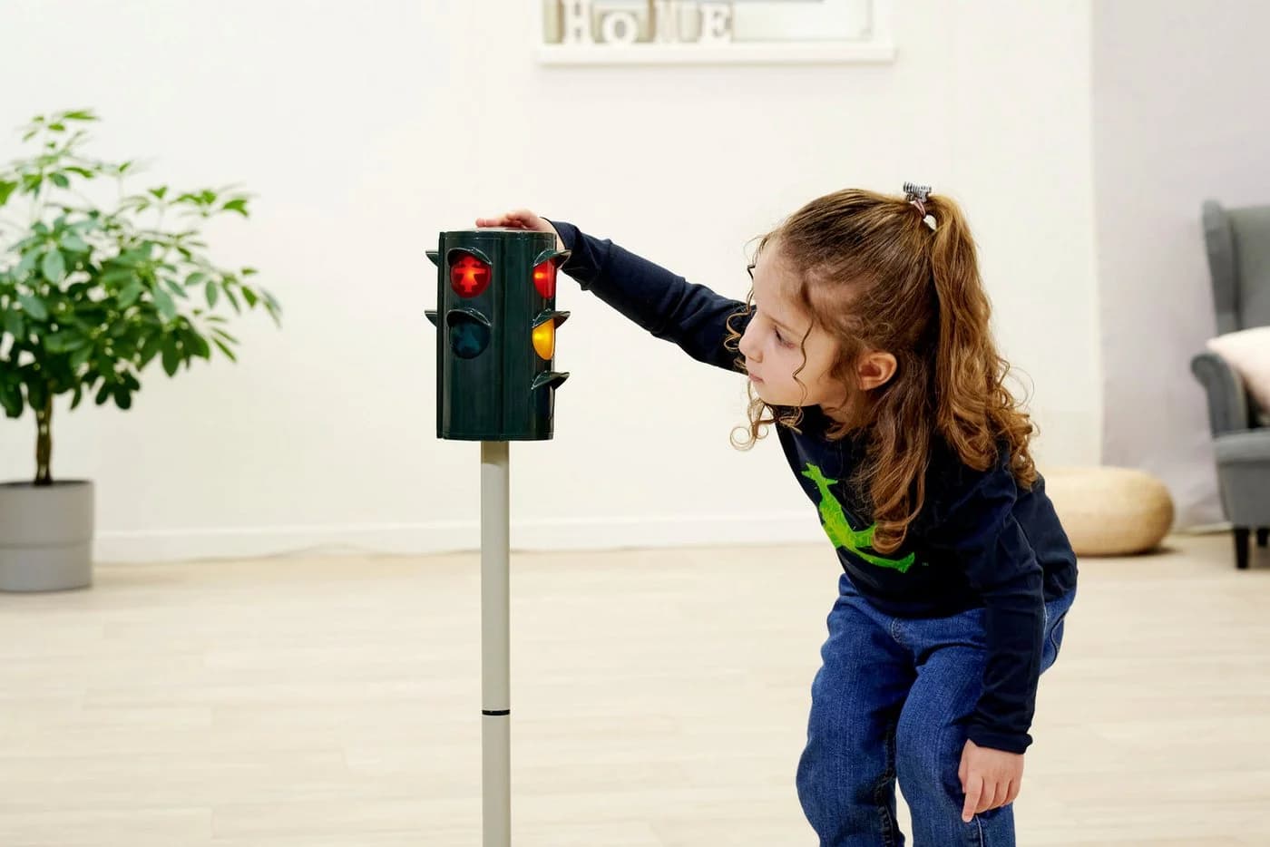 BIG Verkehrsampel Ampelmann Indoor Outdoor Spielzeug mit LED - Bild 4