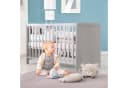 Babymöbel-Set aus Holz in Grau (taupe) Bild 3