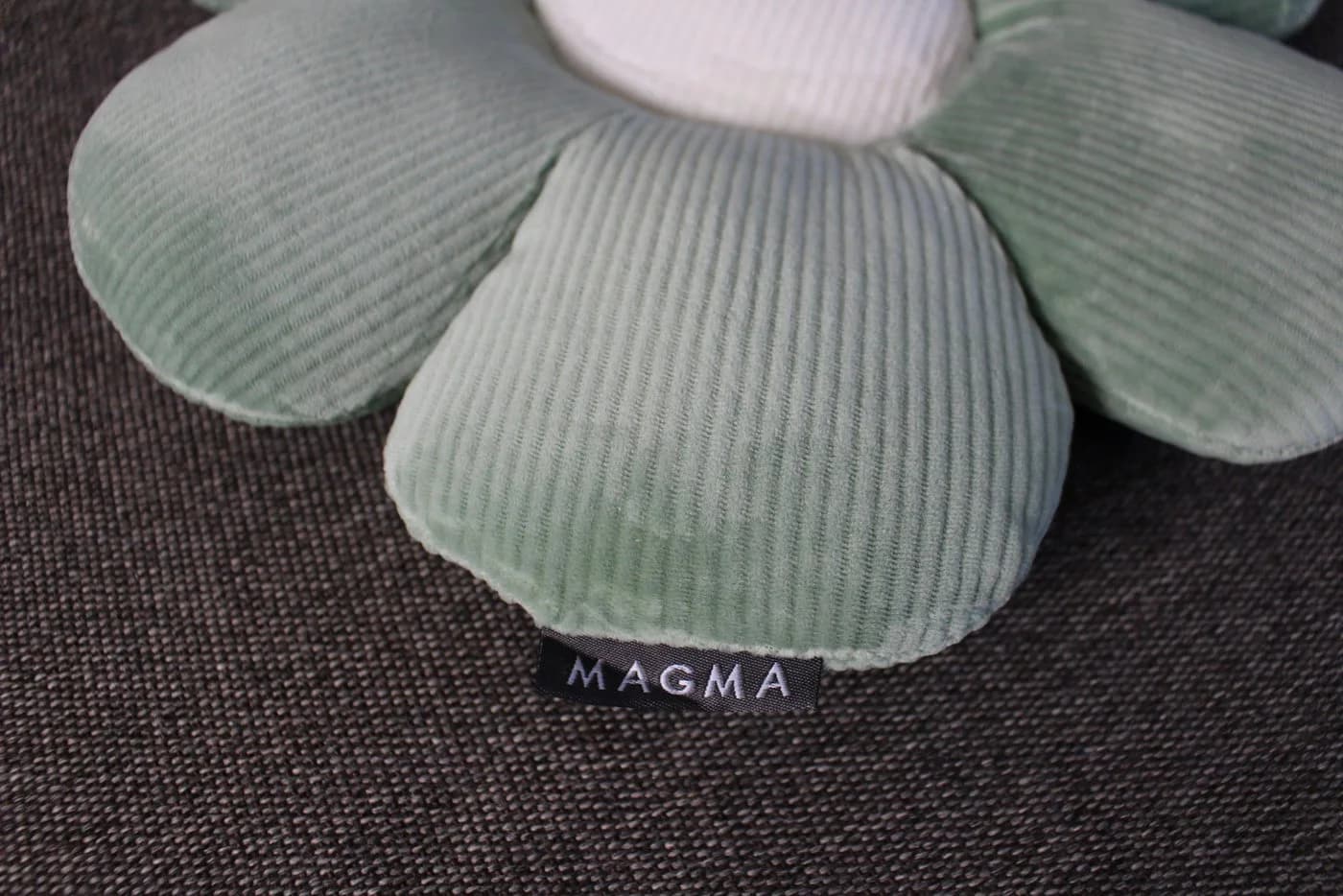 Magma Heimtex Blumen-Formkissen Minnie Cordsamt - Bild 3
