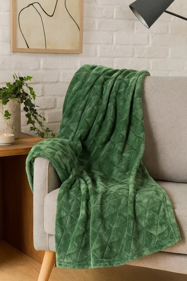heimtexland Wohndecke Soft Flanell Kuscheldecke Waldgrün Rautenmuster - Bild 5
