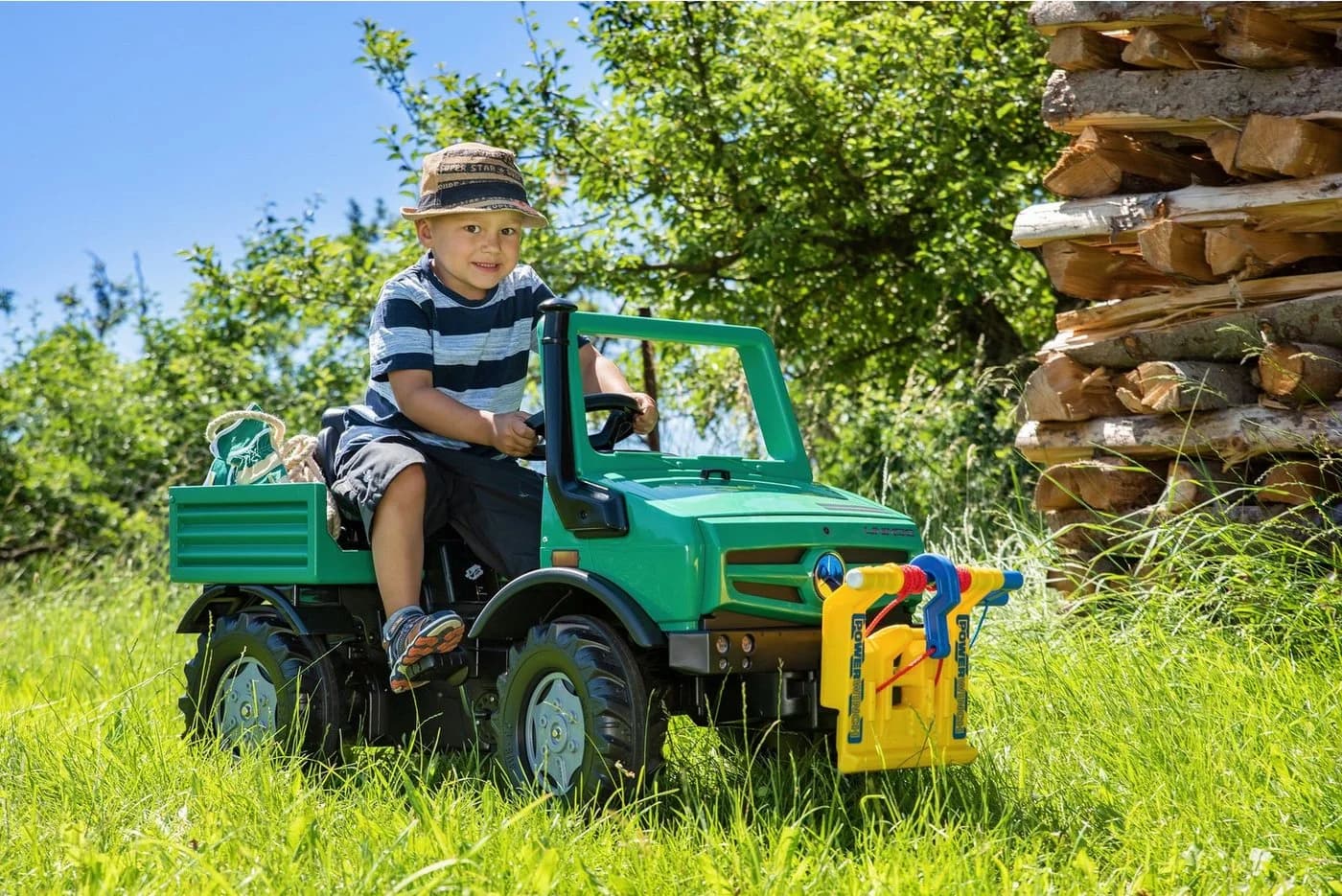 ROLLY TOYS rollyUnimog Forst Tretfahrzeug Grün mit Seilwinde