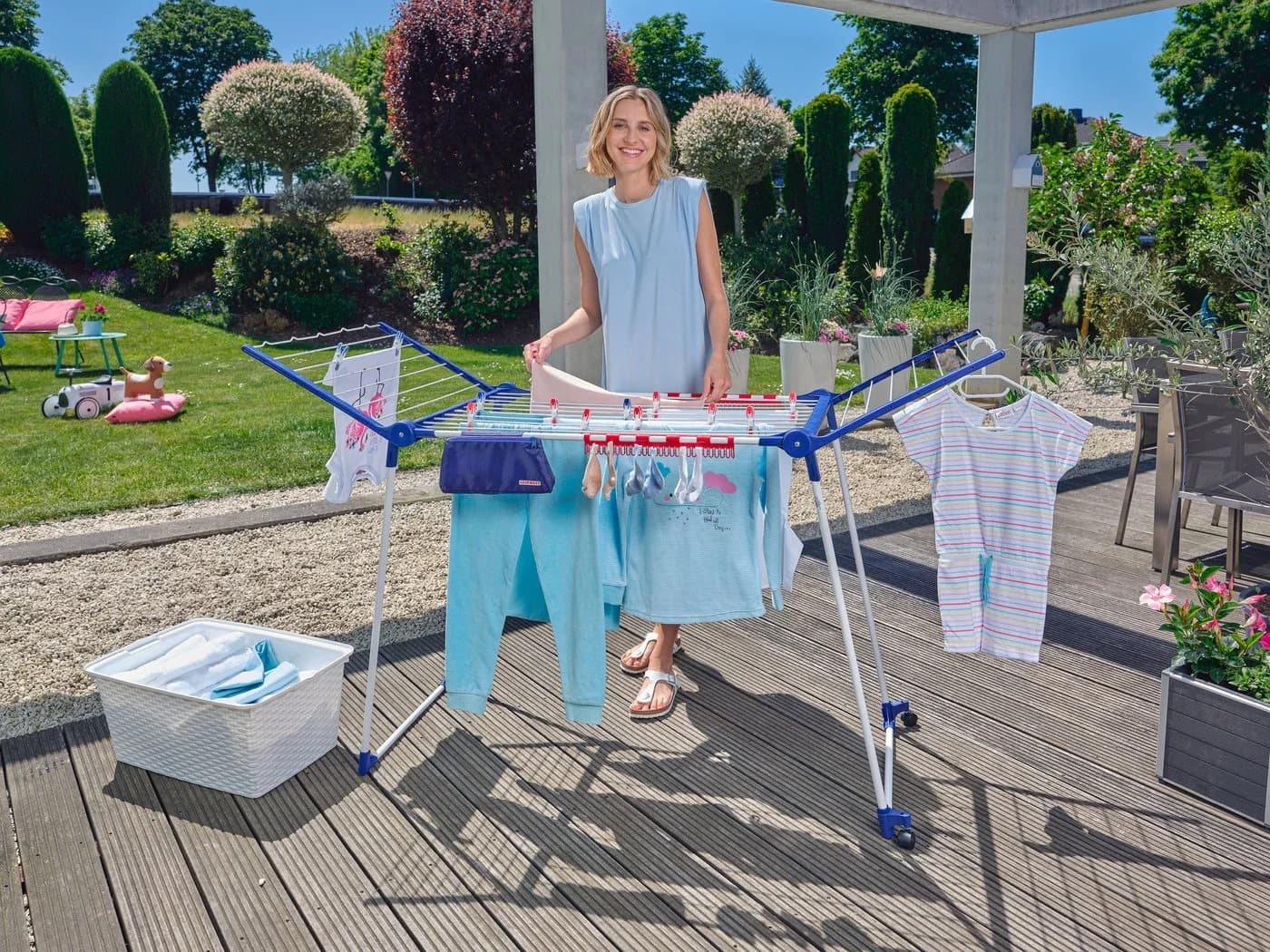 Leifheit Wäscheständer Pegasus 200 Solid Deluxe Mobile Weiß/Blau/Rot - Bild 5
