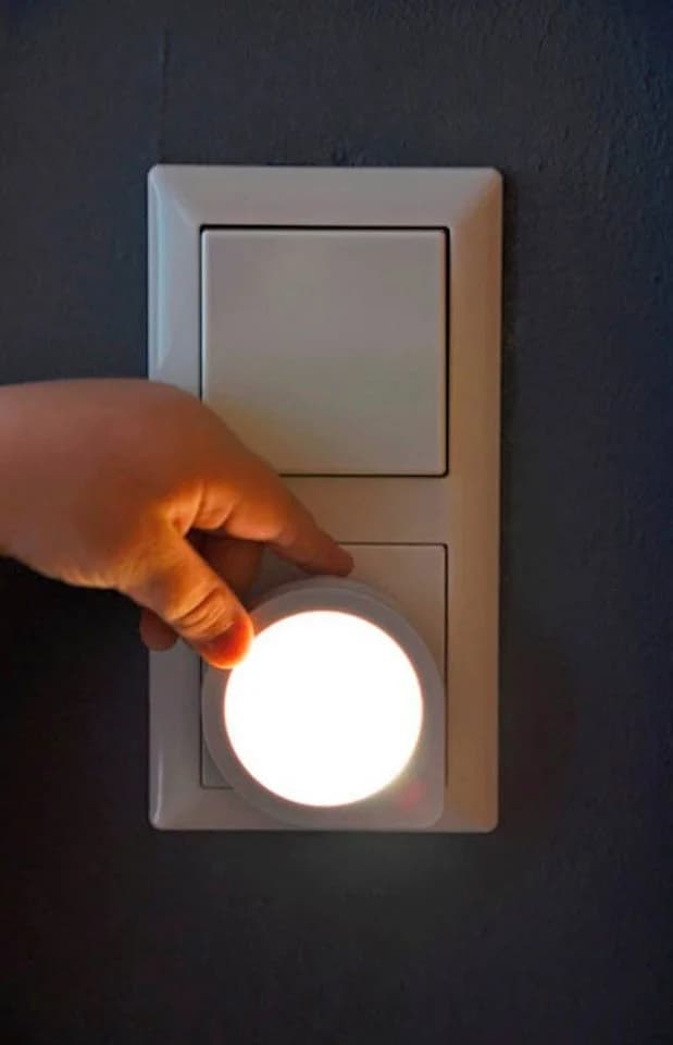 Brennenstuhl LED Nachtlicht NL 01 QD Weiß mit Dämmerungssensor