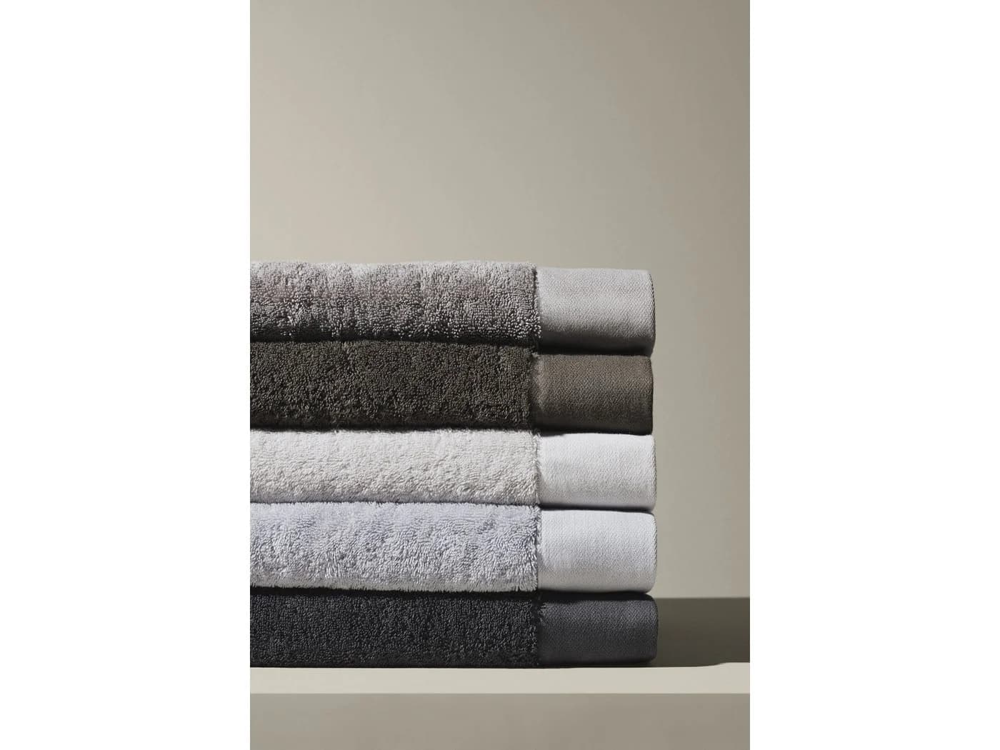 Natürliches Badetuch aus Baumwolle in Beige