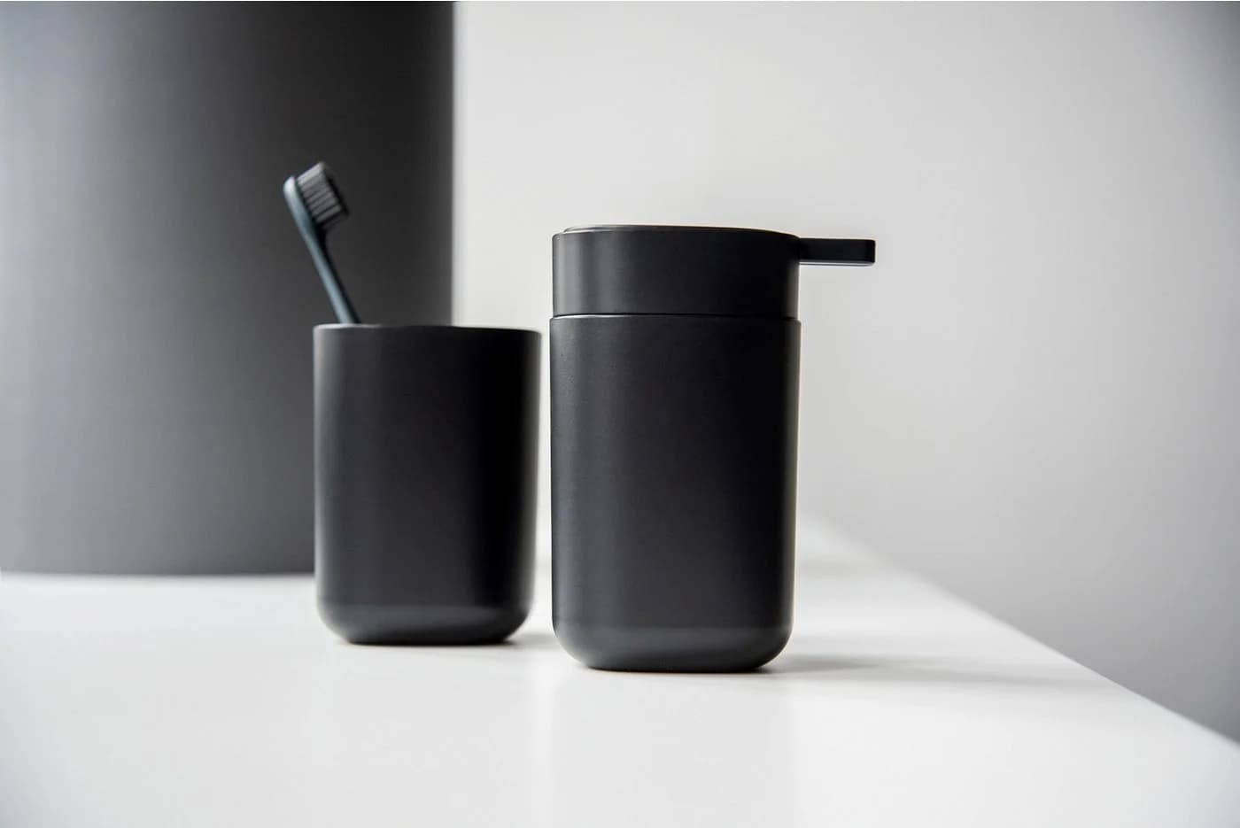 WENKO Badaccessoire-Set Davos 3-tlg. Schwarz Matt