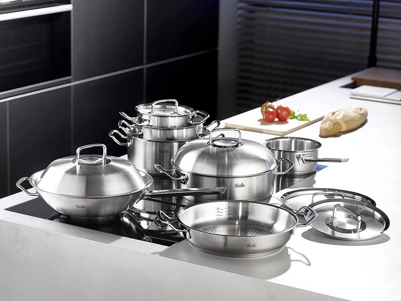 Fissler Servierpfanne Bräter mit Deckel Ø 24 cm Edelstahl Silber