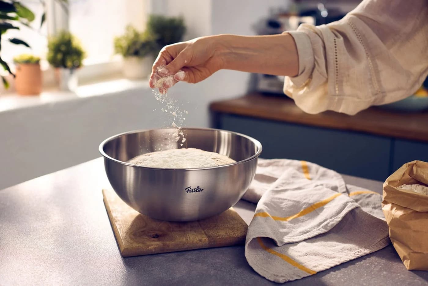 Fissler Essential® Edelstahl-Schüssel mit Mess-Skala - Bild 3