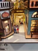 Revell® 3D-Puzzle Book Nook Paris 168 Teile Buchstütze LED-Beleuchtung Bild 4
