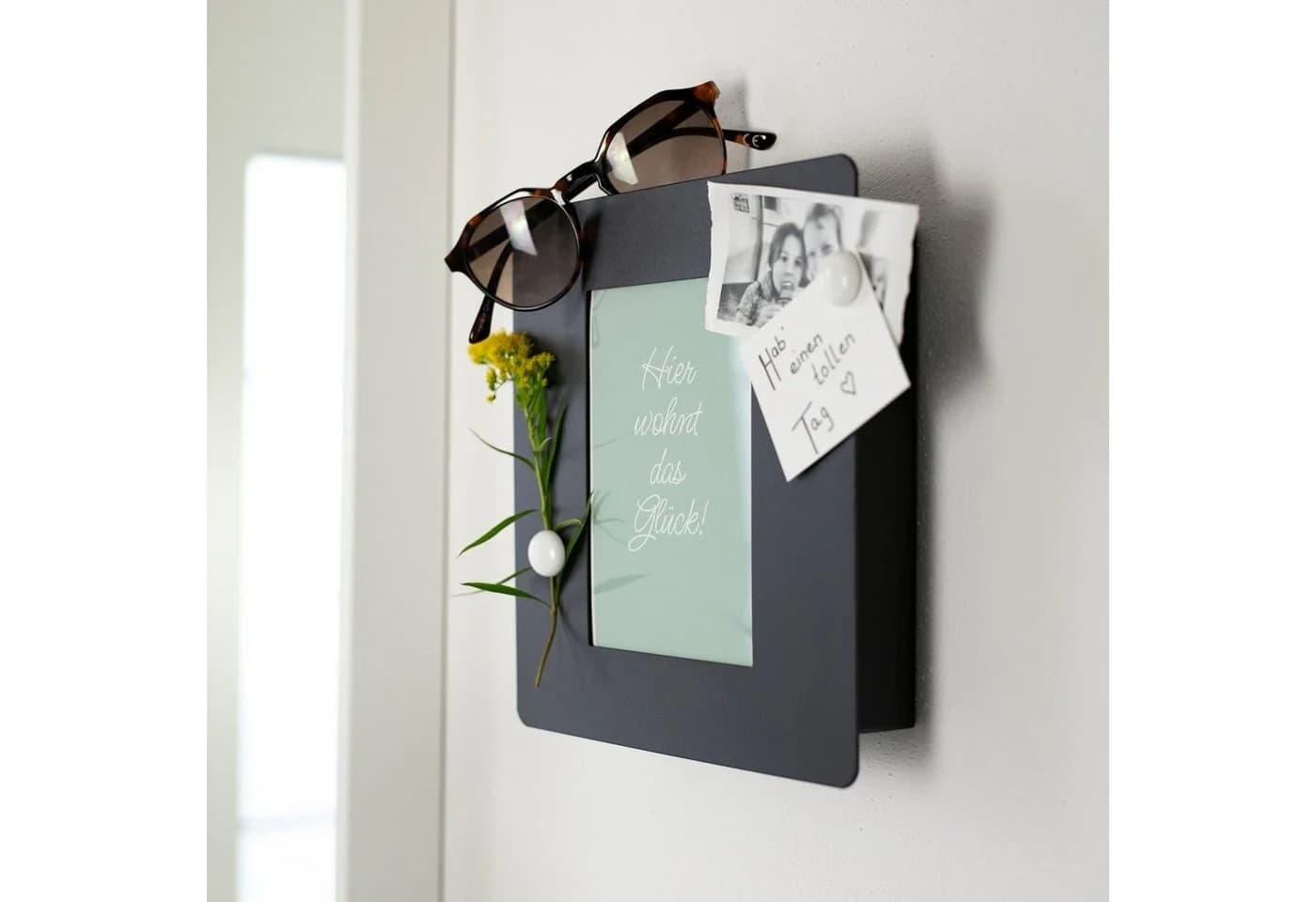HMF Schlüsselkasten Schlüsselbox mit Fotorahmen für 11 x 15 cm Bild und 5 Haken, Schlüsselbrett 22 x 20 x 5 cm, schwarz - Bild 4